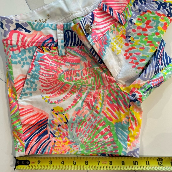 Lilly Pulitzer Callahan shorts Size 00 *Out To Sea* Multi Roar Of The Seas* - Picture 3 of 16
